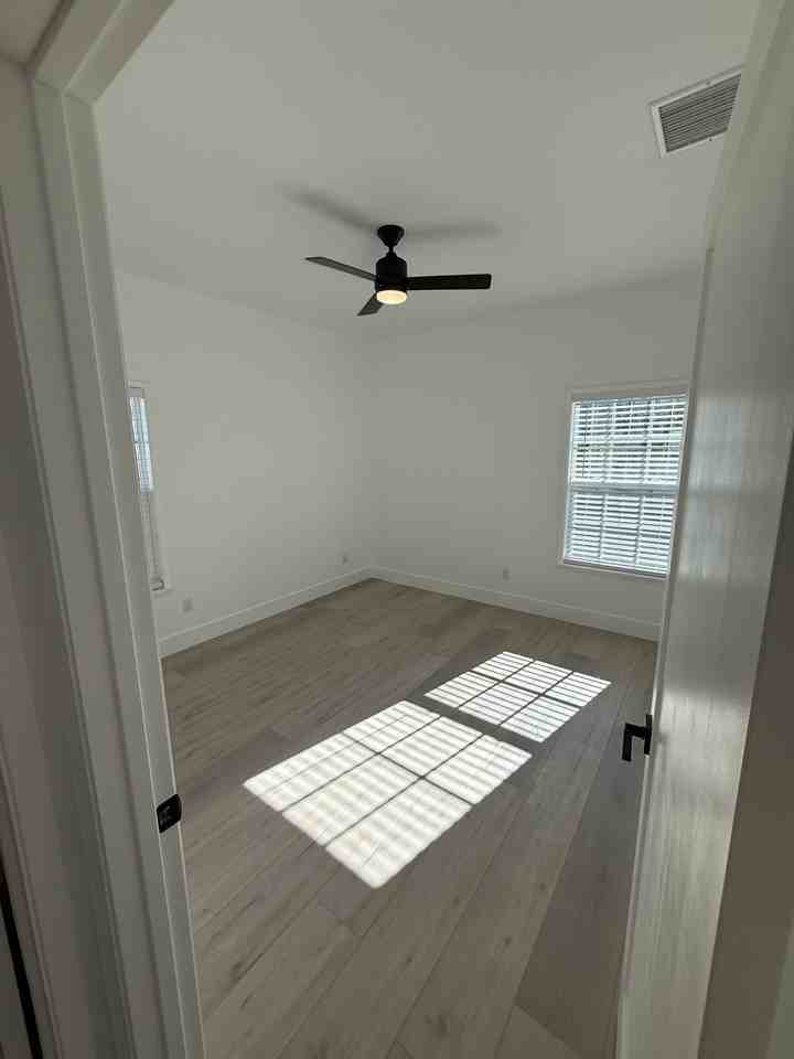 11483 Delano St #NA - Photo 7 of 11