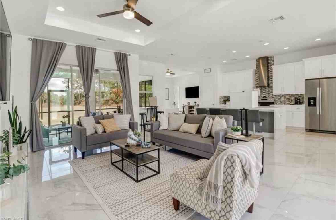 2662 2nd St Nw #NA - Photo 4 of 17