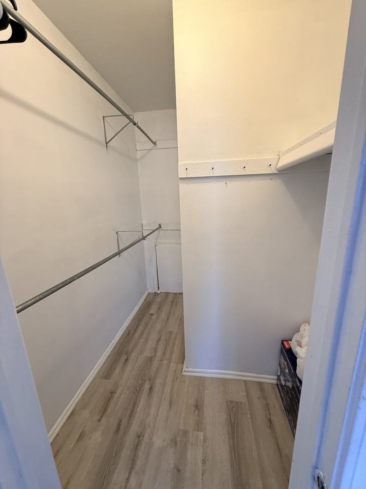 3034 Ivy Bush Ct #3034 - Photo 7 of 9