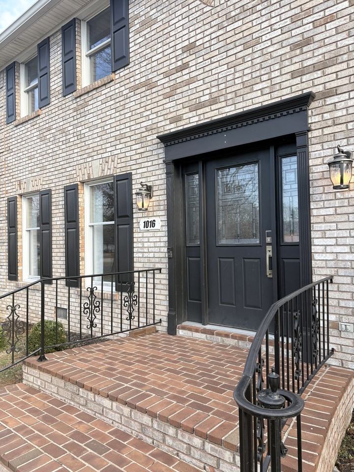 1016 Lois Ln #NA - Photo 2 of 32