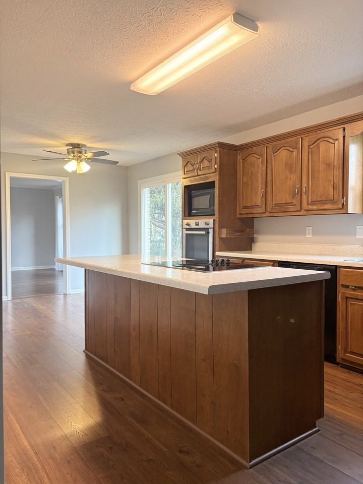 1016 Lois Ln #NA - Photo 6 of 32