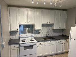 featured image of 111 E 10th St