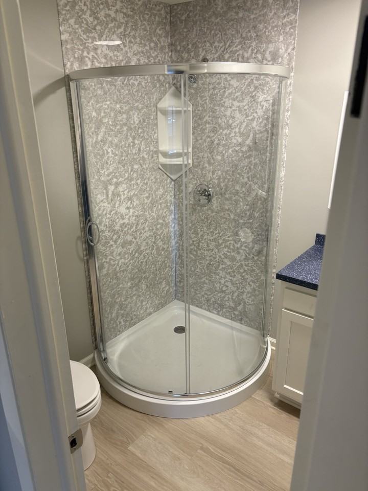 111 E 10th St #3-2ndFL - Photo 6 of 7