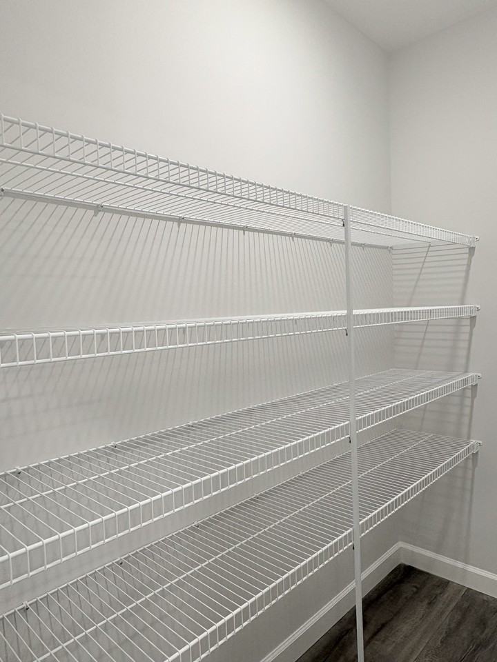 870 Rodeo Ln #870 - Photo 5 of 20