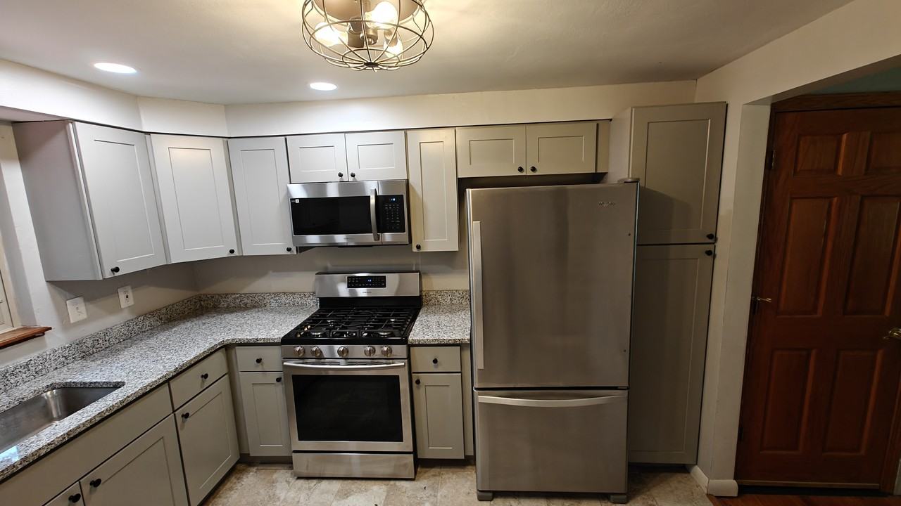 325 Princeton Ave #NA - Photo 5 of 19