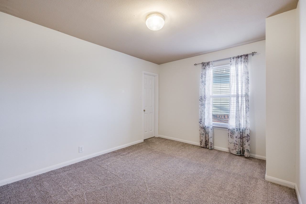 503 Wildgrove Ln #NA - Photo 2 of 25