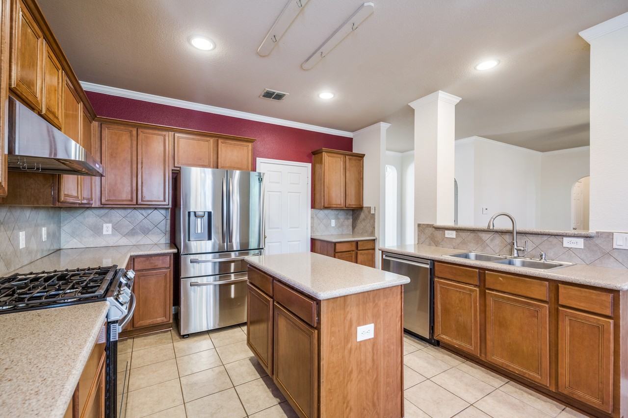 503 Wildgrove Ln #NA - Photo 3 of 25