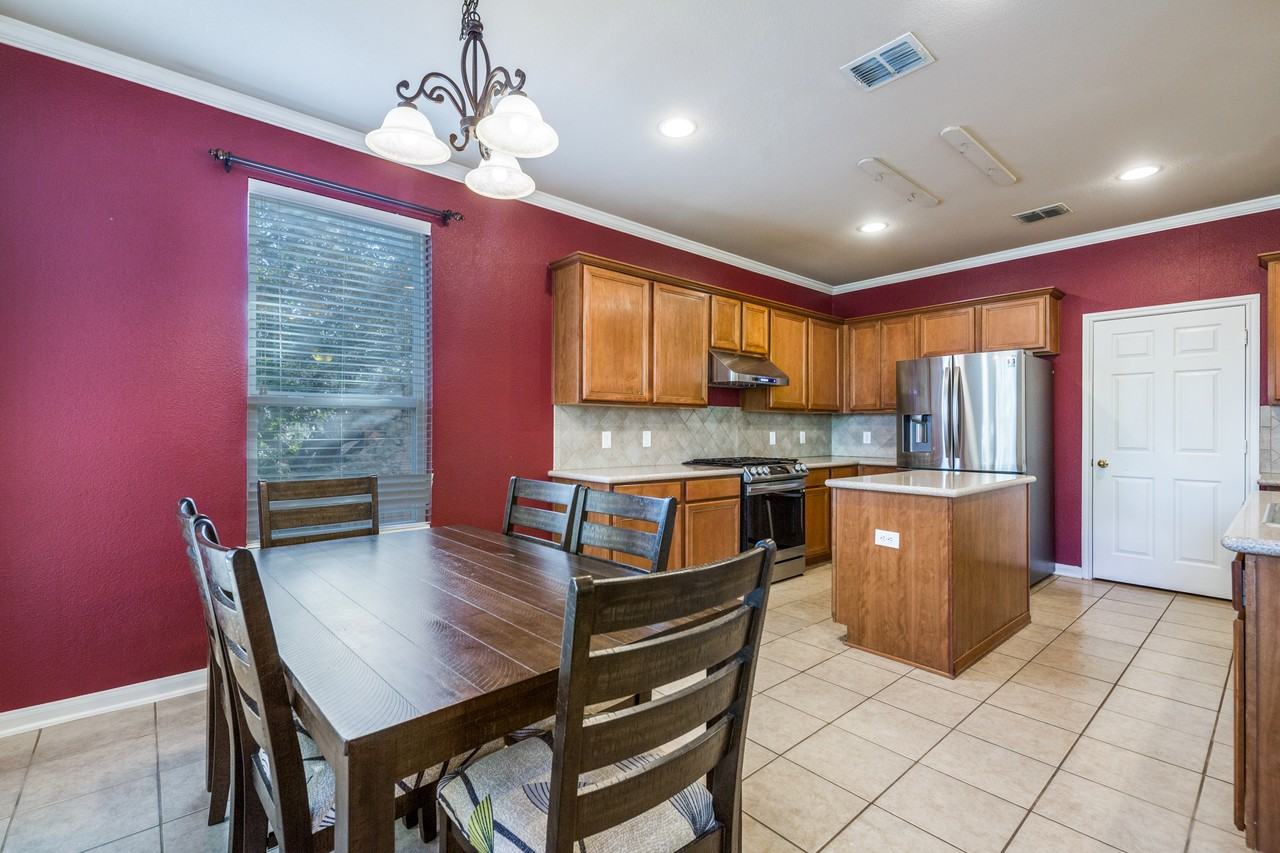 503 Wildgrove Ln #NA - Photo 4 of 25