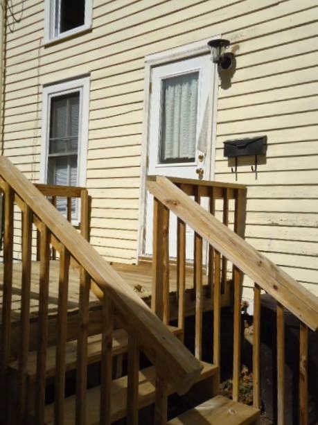 215 1/2 S Wells St #2 - Photo 2 of 16