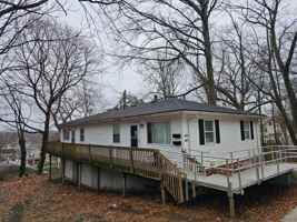 featured image of 1695 Leighton Ave