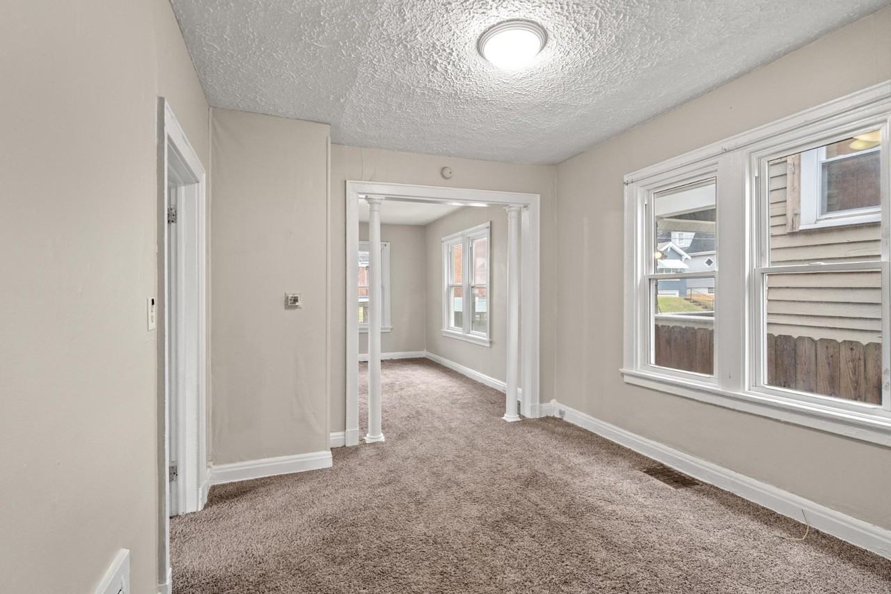 413 E Southern Ave - Photo 7 of 10