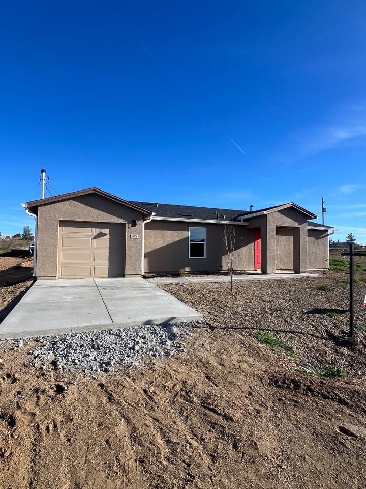 20074 E Lakeside Rd - Photo 4 of 7