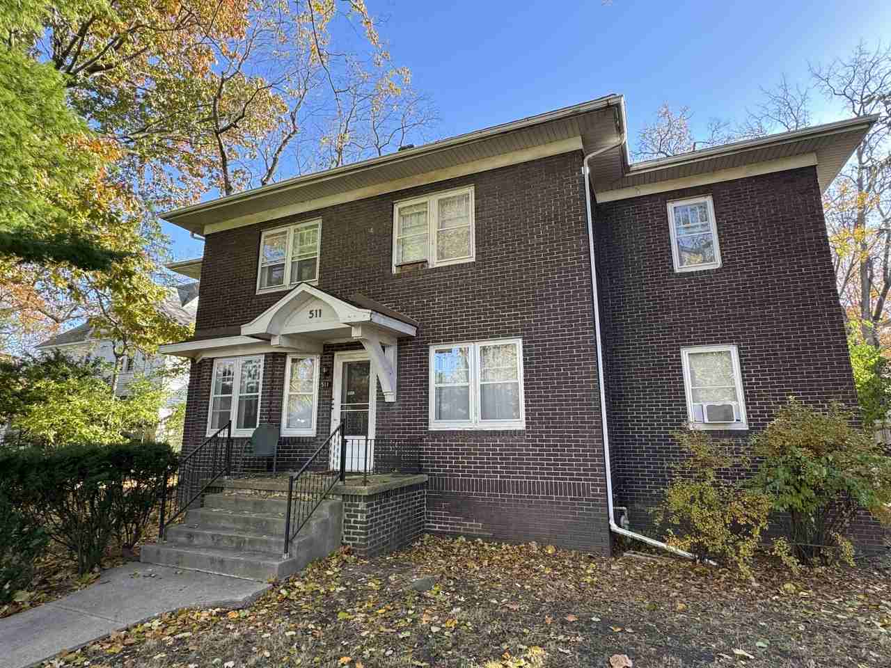 511 W Oregon St* New - 2W #2W - Photo 6 of 10