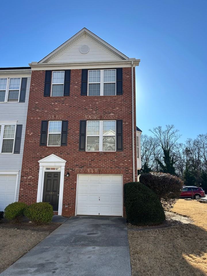 109 Cambria Ct #1 - Photo 2 of 20