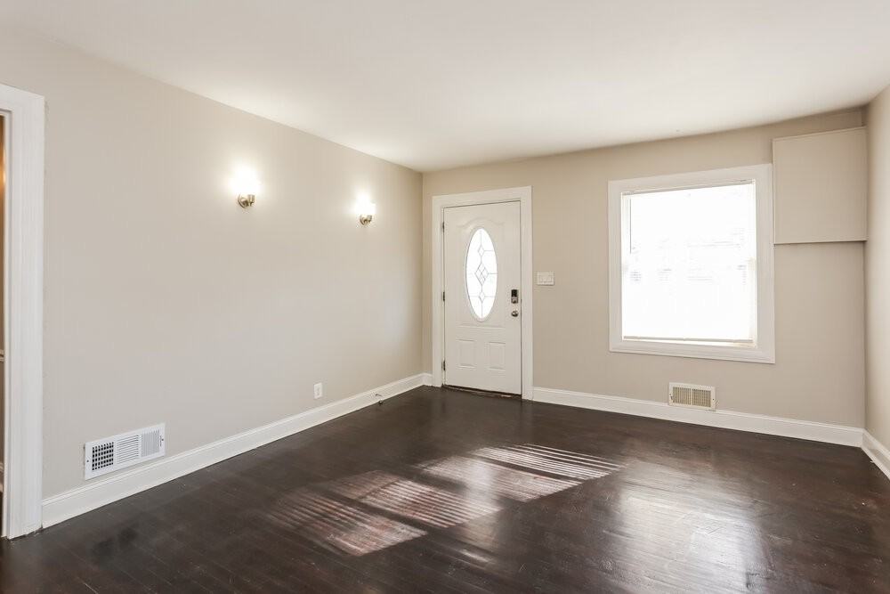 3218 Bluebird Ln - Photo 6 of 17