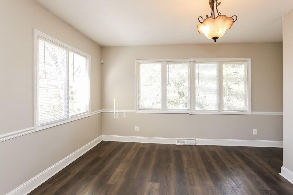 3218 Bluebird Ln - Photo 7 of 17