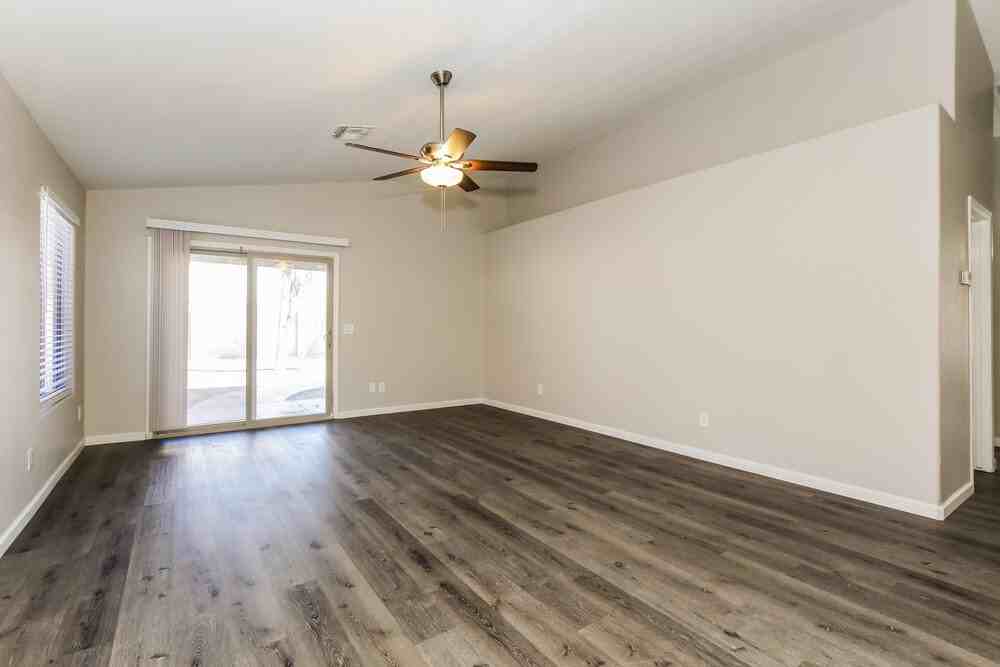 3621 S 73rd Dr - Photo 3 of 16