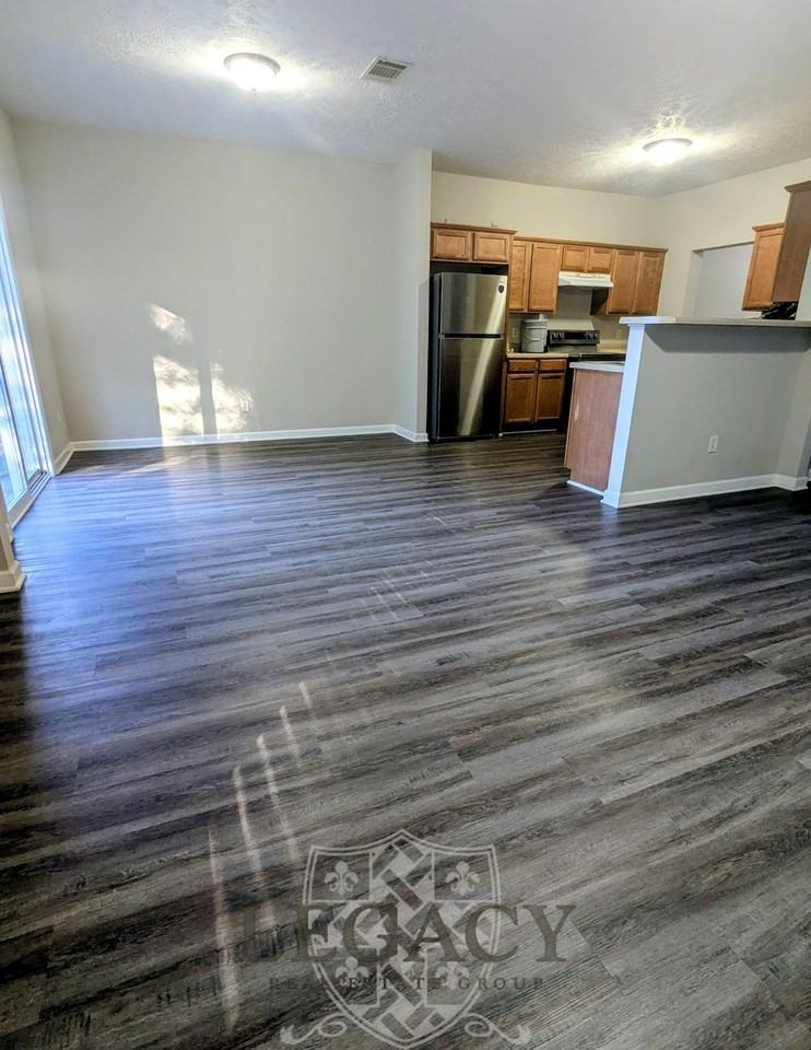 782 Pippin Dr #1 - Photo 4 of 12