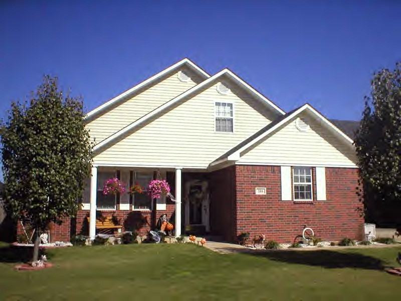 104 Cheyenne Ln #1 - Photo 2 of 4