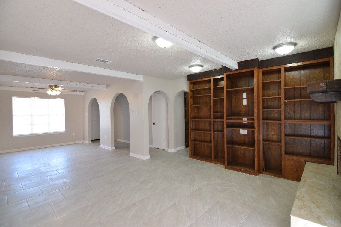 914 Laurie Ln #NA - Photo 7 of 21