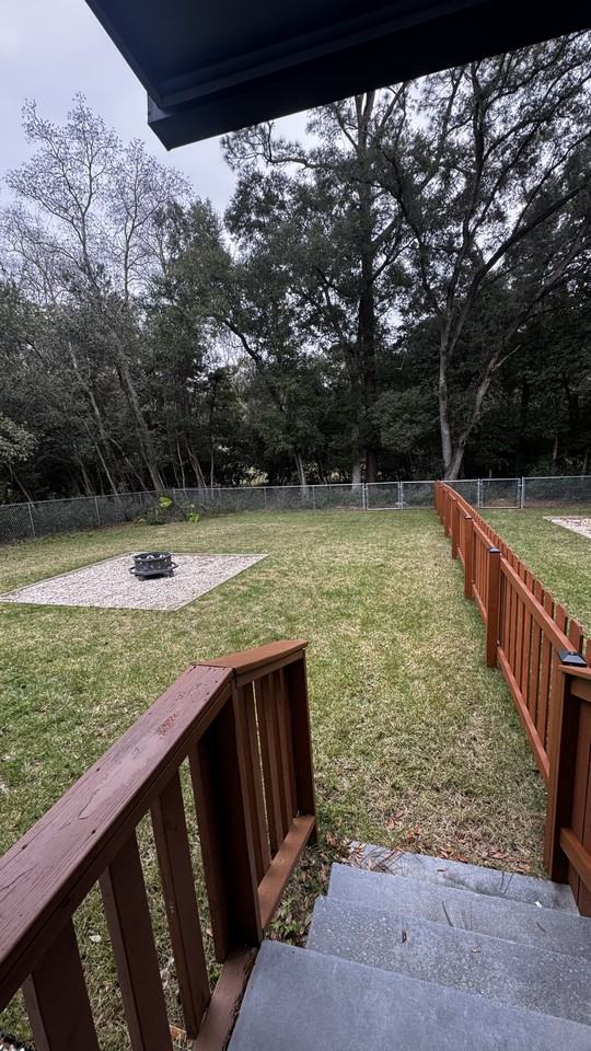 200 Holmes Dr #B - Photo 5 of 24