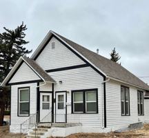 featured image of 821 W Buffalo St #1