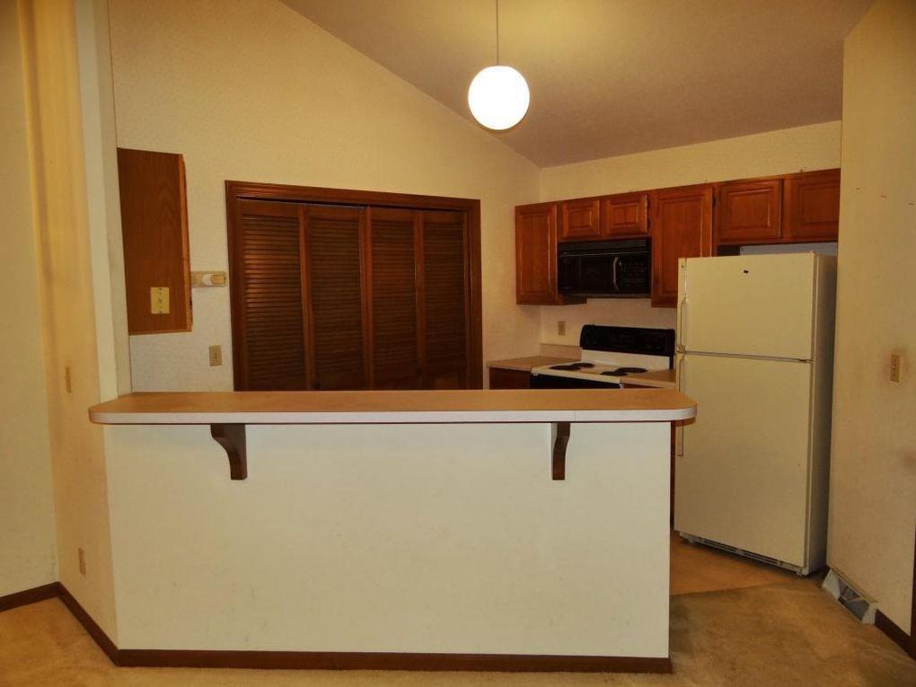 Park Deville Pl #1 - Photo 3 of 9