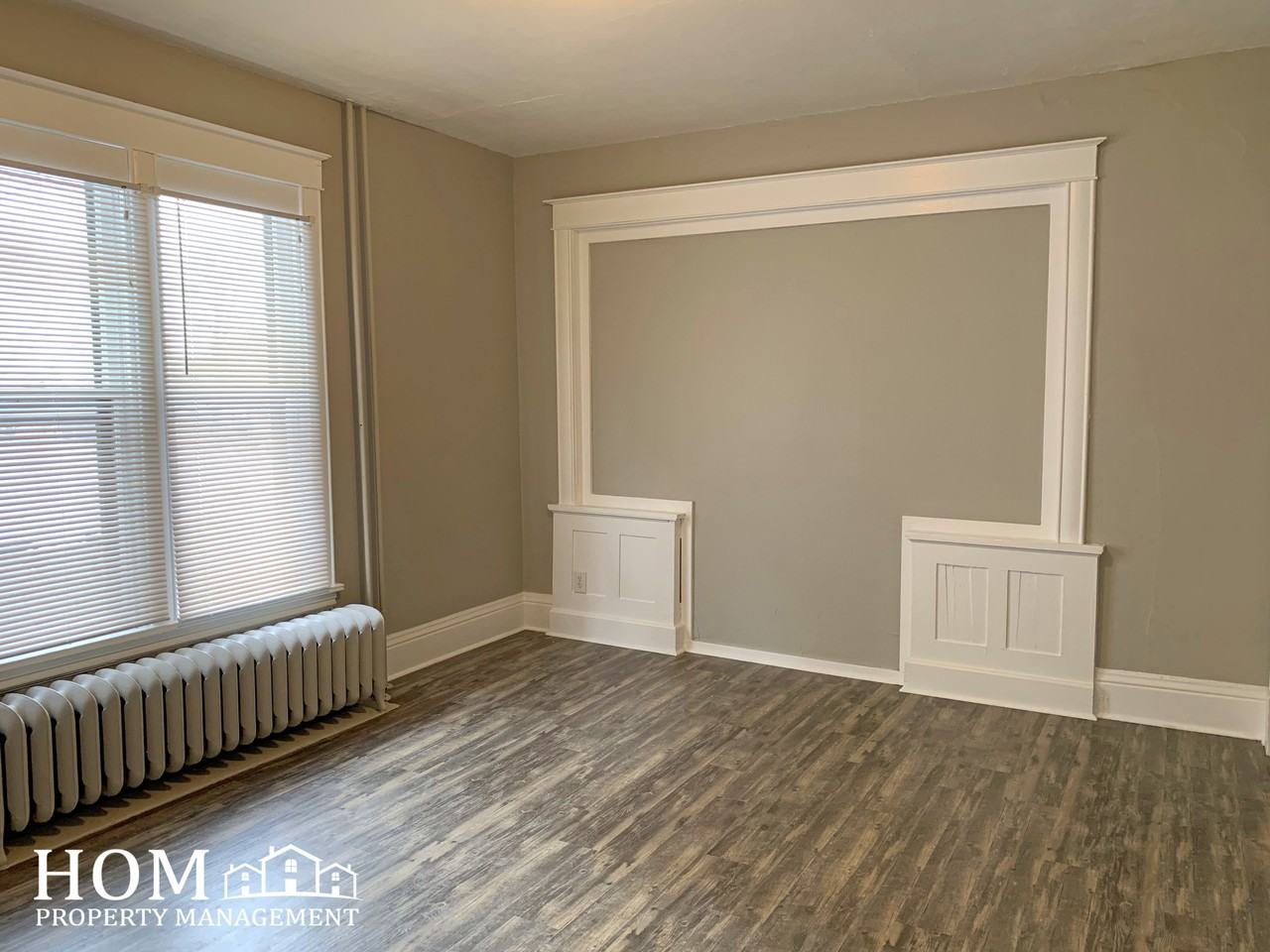 431 N 5th St #1 - Photo 3 of 15