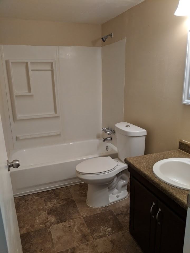 8473 S Westbridge Rd - Photo 5 of 11