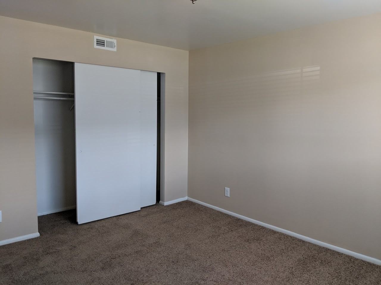 8473 S Westbridge Rd - Photo 7 of 11