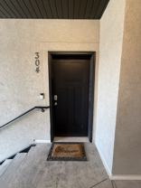 1423 Nw #304 - Photo 1 of 1