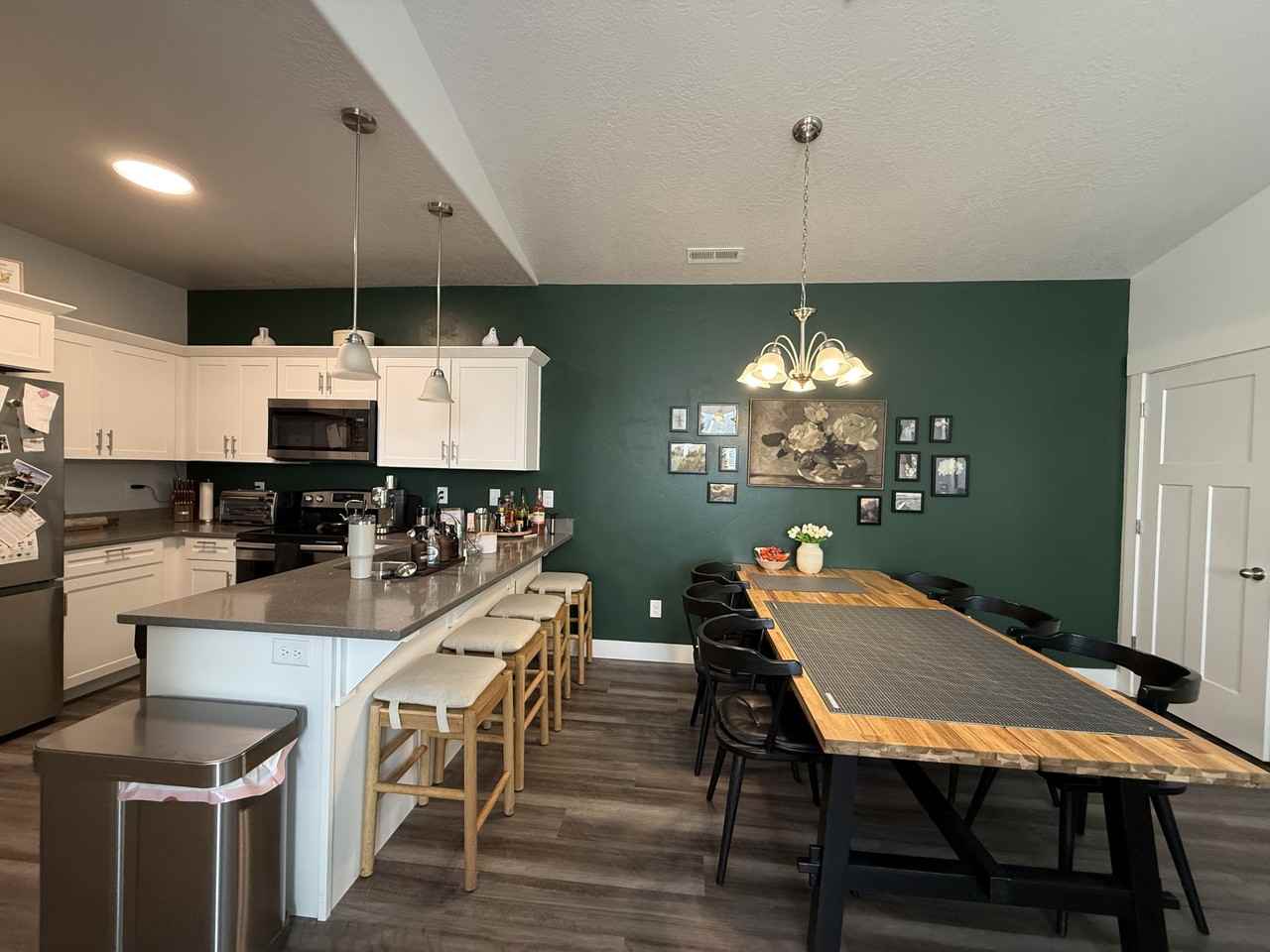 1423 Nw #304 - Photo 5 of 34