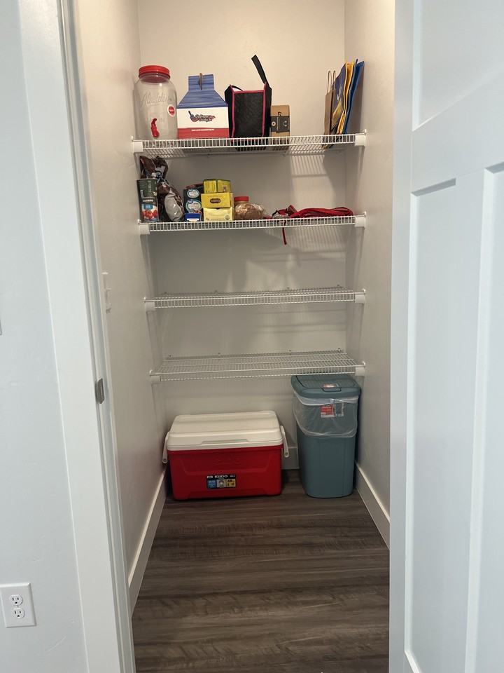 1423 Nw #304 - Photo 6 of 34