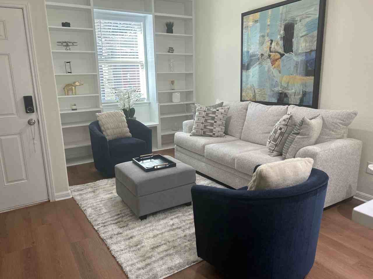 5913 Red Bud Ridge Ln - Photo 7 of 44