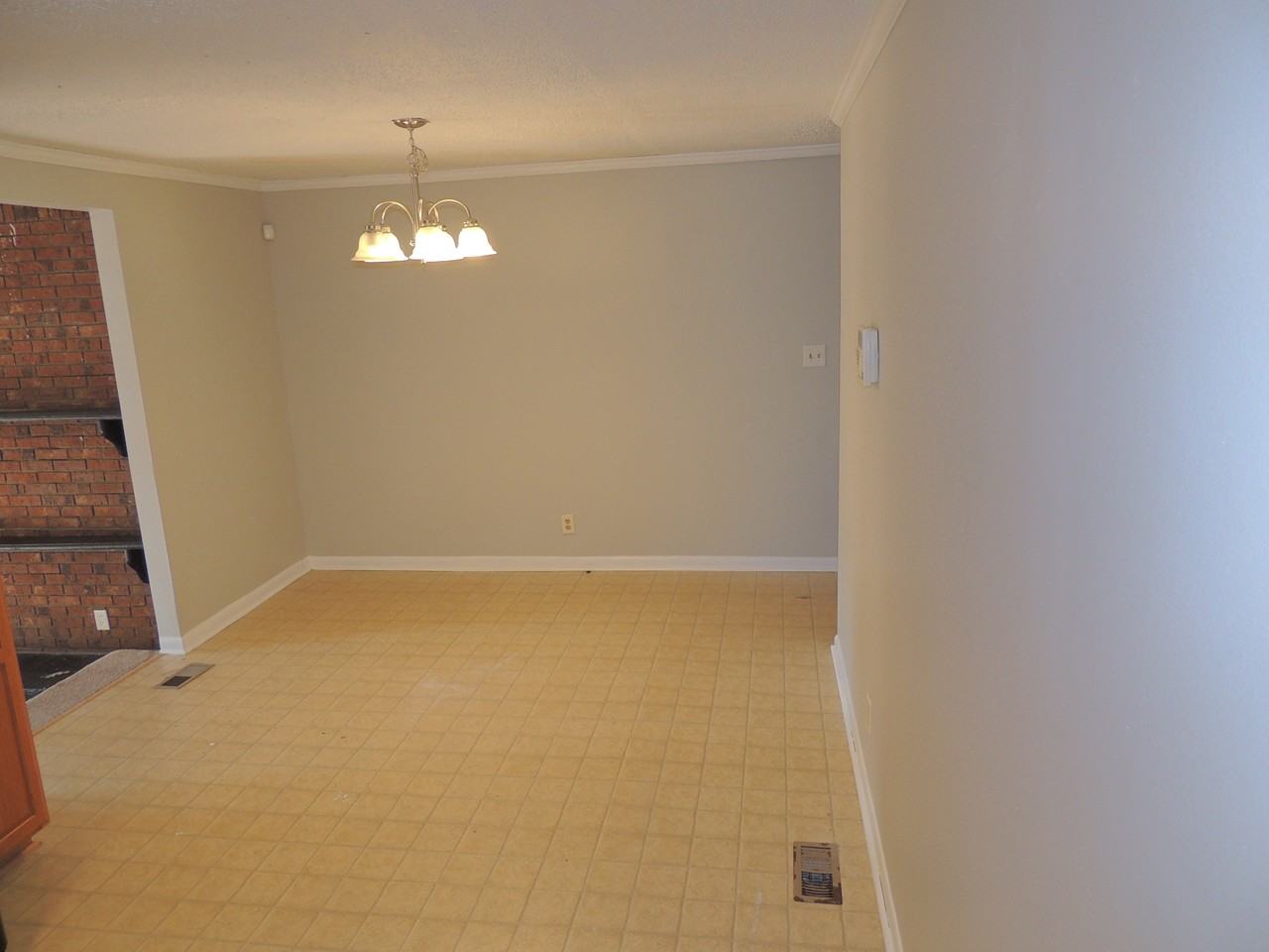 4711 Beaufort Dr #1 - Photo 5 of 11