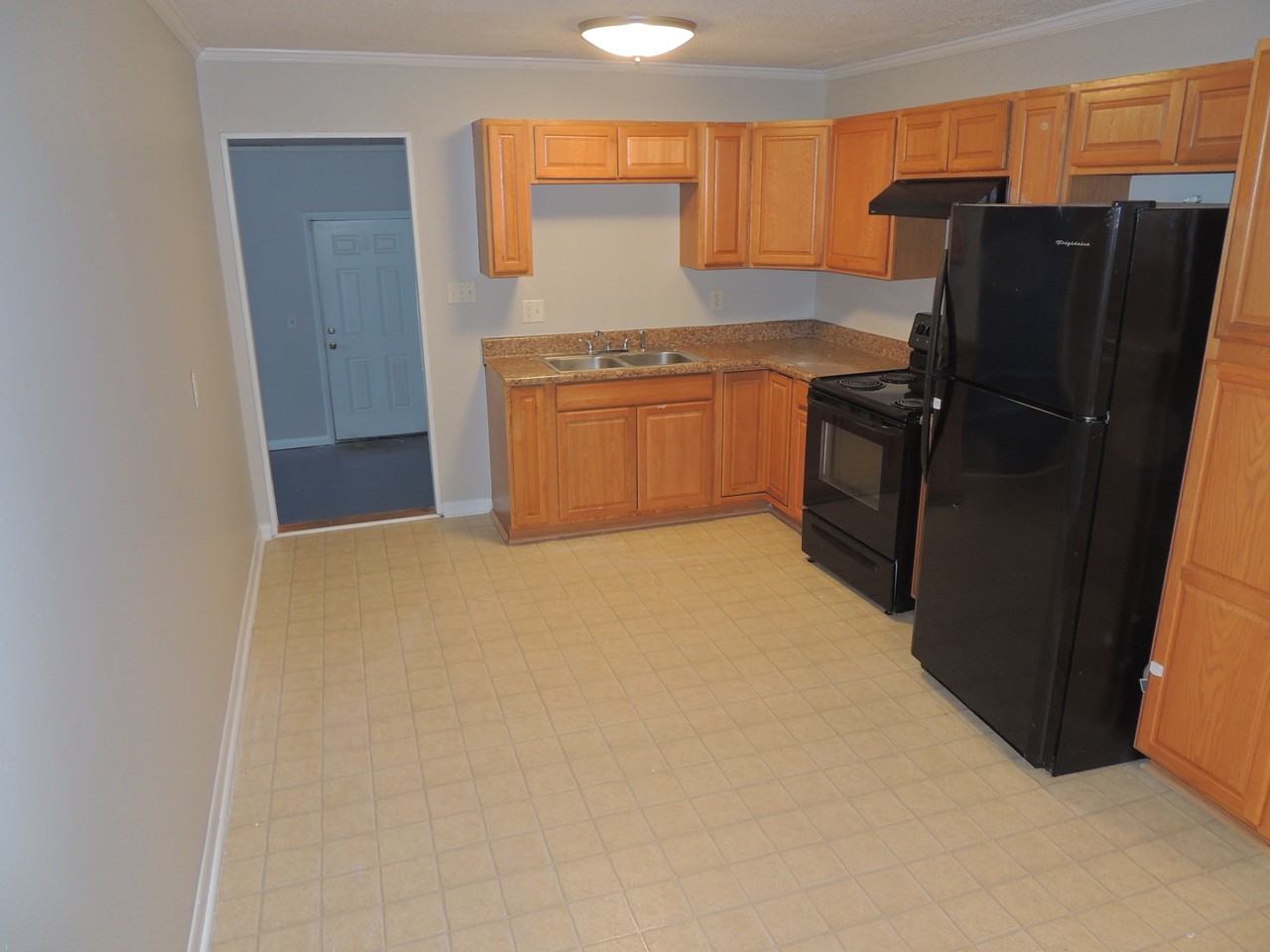 4711 Beaufort Dr #1 - Photo 6 of 11