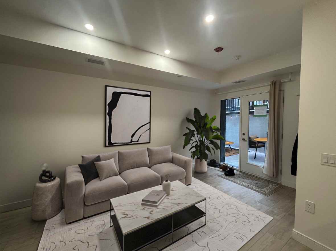 178 Clonmore Dr #6 - Photo 2 of 9