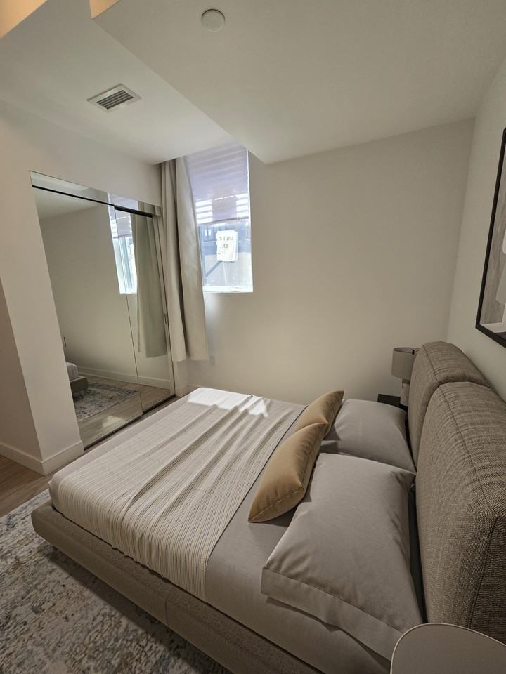 178 Clonmore Dr #6 - Photo 7 of 9