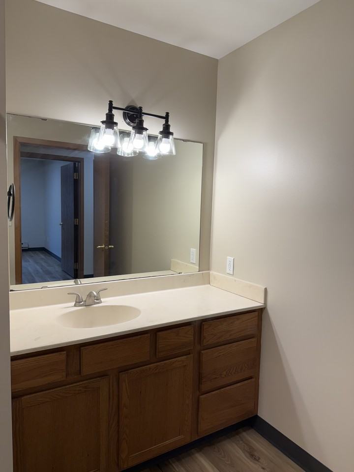 1321 1st St Ne #2 - Photo 5 of 10