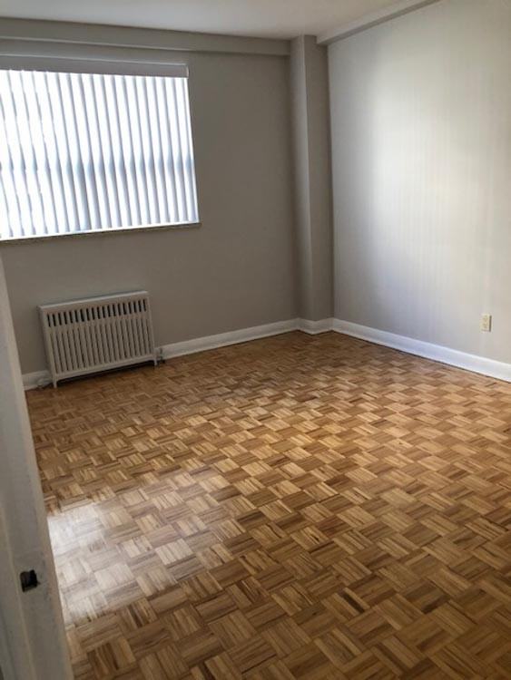 La Salle Towers - Photo 2 of 10