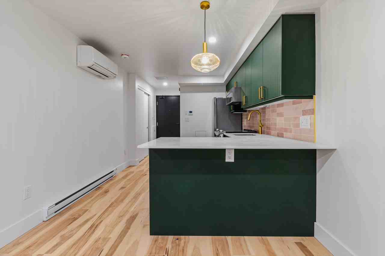 476 Rue Wilbrod Street - Photo 4 of 13