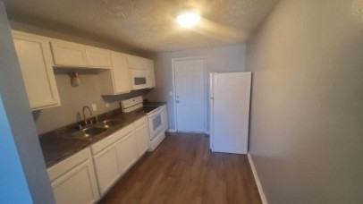 1110 1110 Leota Dr-BM #1 - Photo 5 of 22