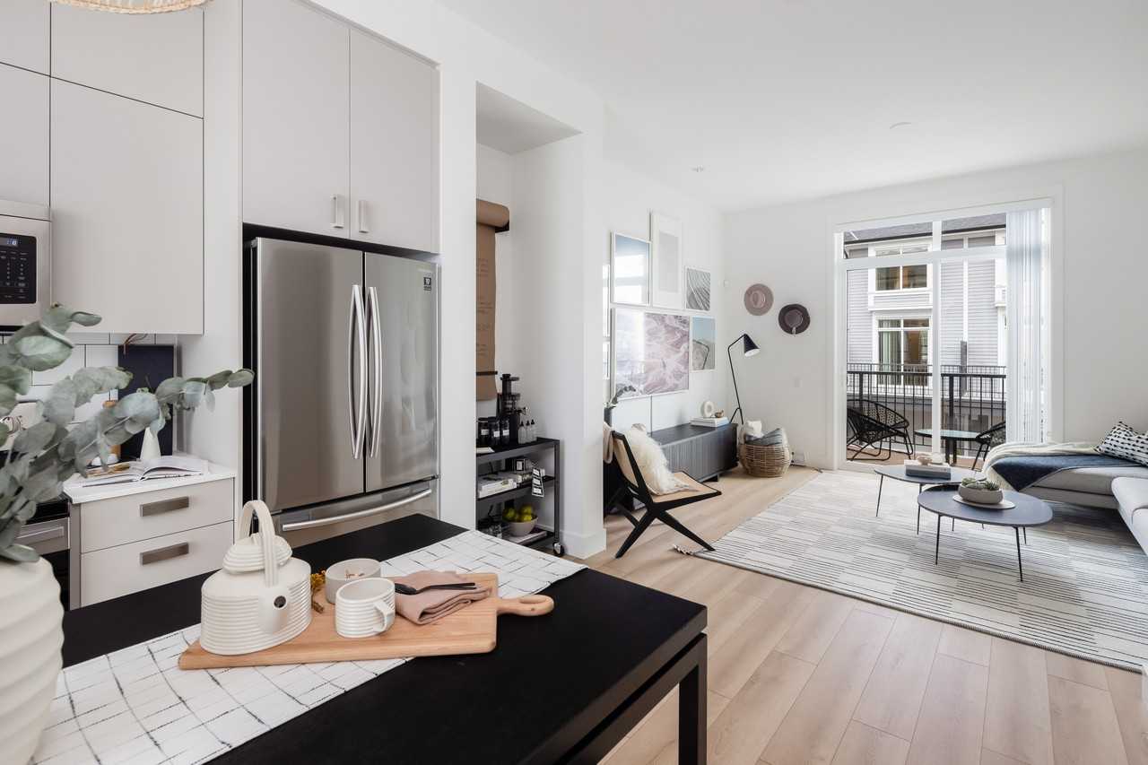 Gardner Living Townhomes - Photo 5 of 16