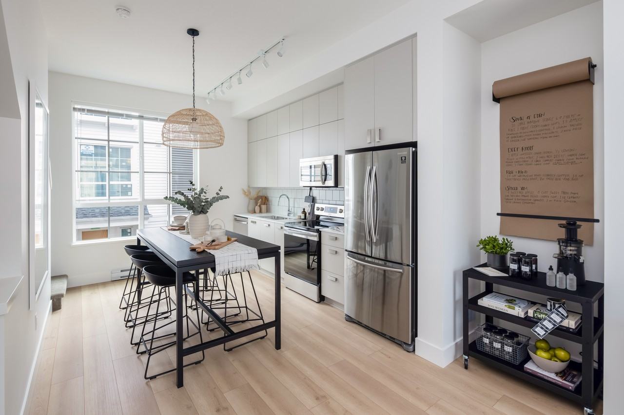 Gardner Living Townhomes - Photo 7 of 16