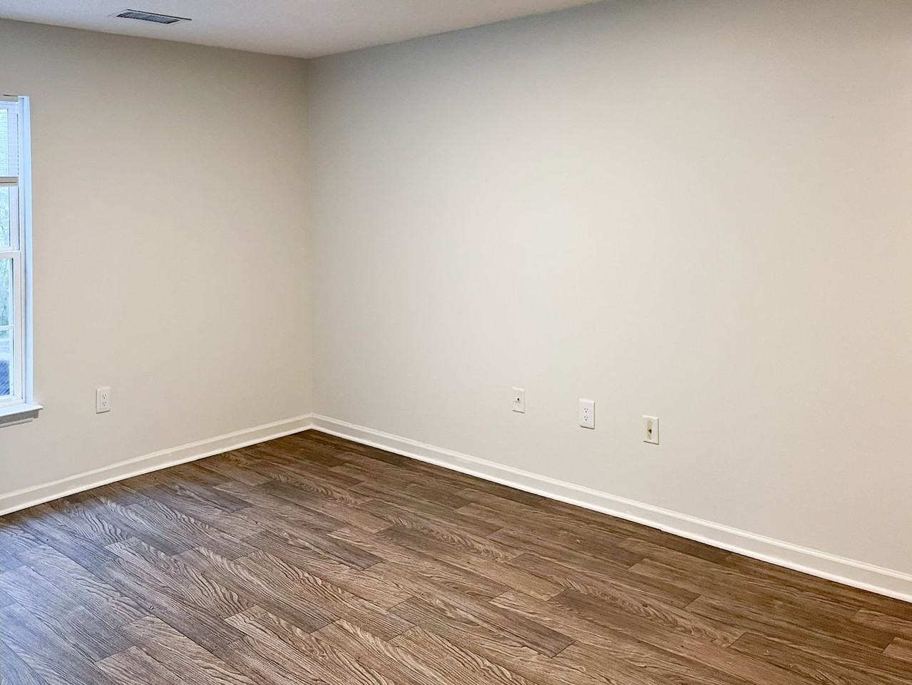 Ridge View Apartments - Photo 3 of 20