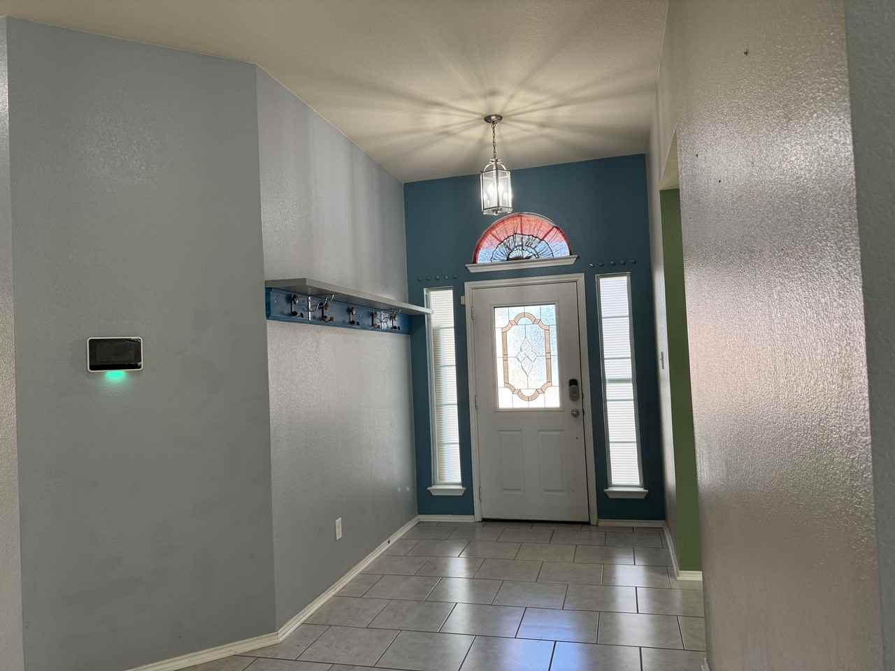 1314 Starlight Dr #1 - Photo 3 of 28