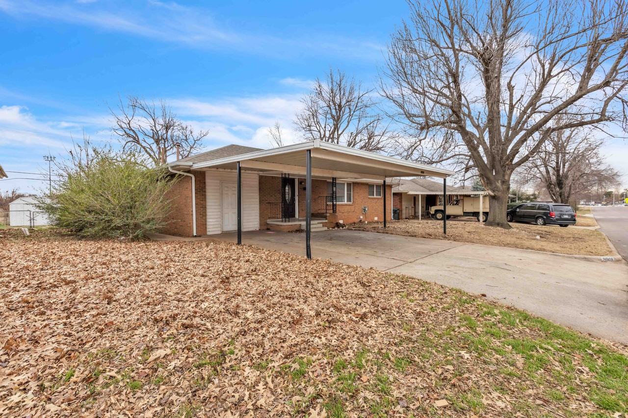 2008 Maple Dr #1 - Photo 3 of 33