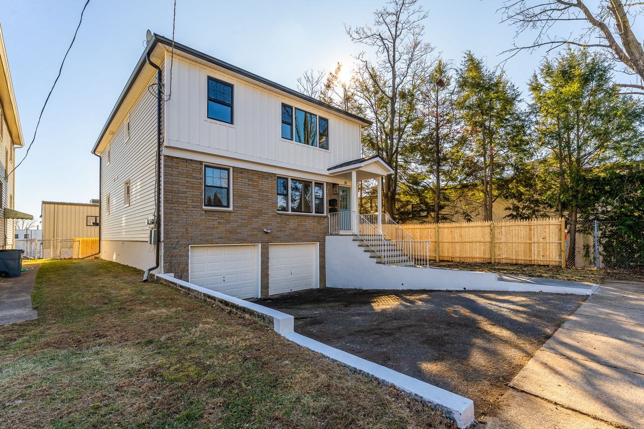 28 Toronto Ct #1 - Photo 2 of 27