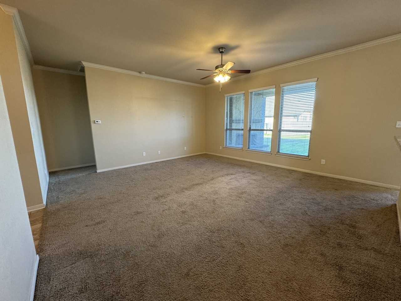 5607 Markham Dr #1 - Photo 4 of 32