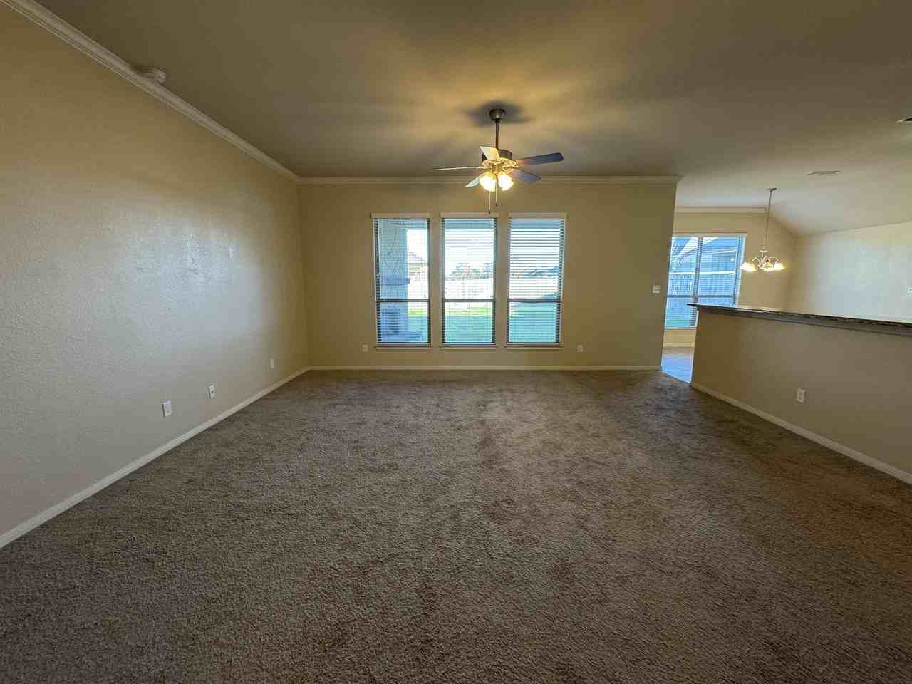 5607 Markham Dr #1 - Photo 5 of 32